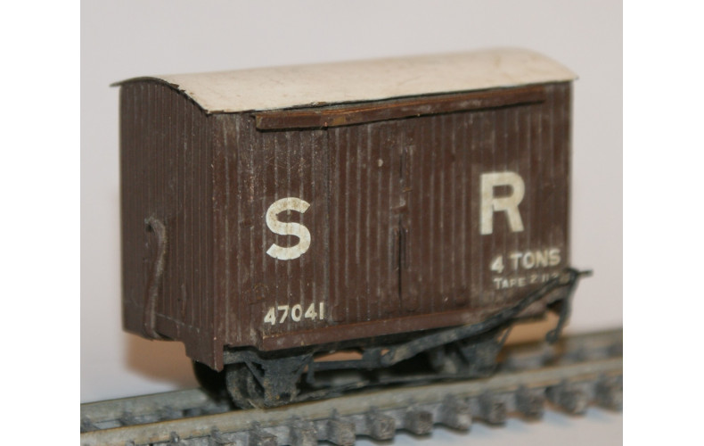 J8 Lynton & Barnstable 4ton Box Wagon (009 Scale 1/76th) 